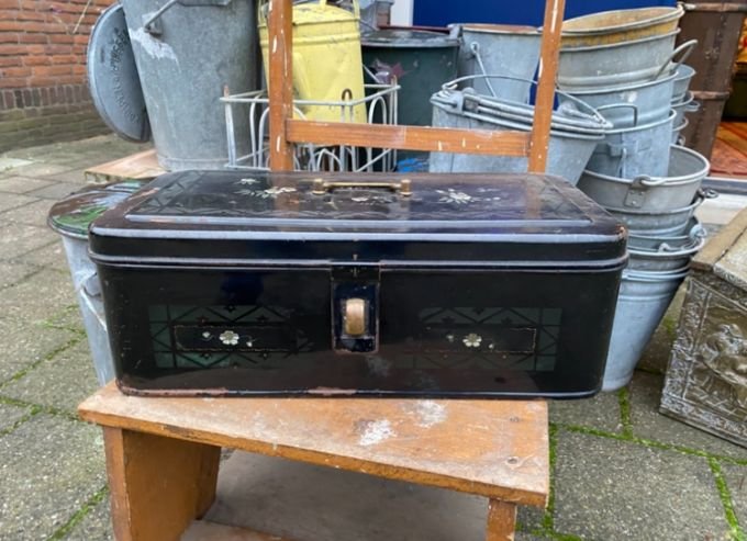 zwart emaille broodtrommel