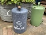 Grijsgewolkt emaille petroleumkan 5 liter