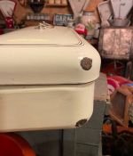 creme emaille broodtrommel